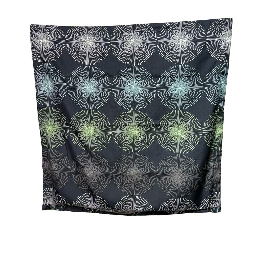 Style & Co Home Euro Pillow Sham Set of 2 Button Closure Reversible 27” x 27”